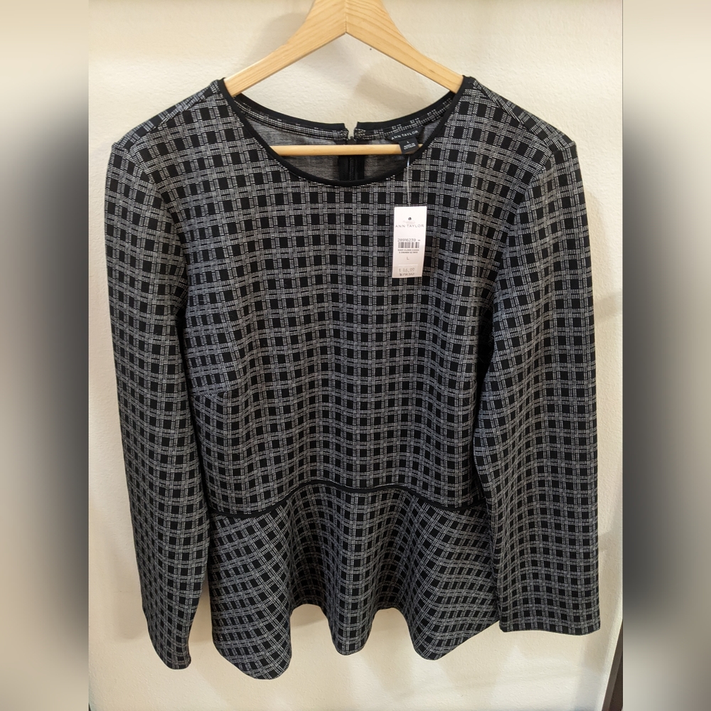 NWT, Ann Taylor Black & Gray Peplum top, Size L
